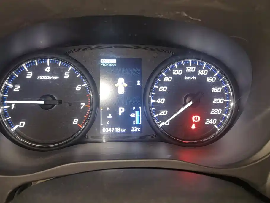 Mitsubishi Outlander — фото 14