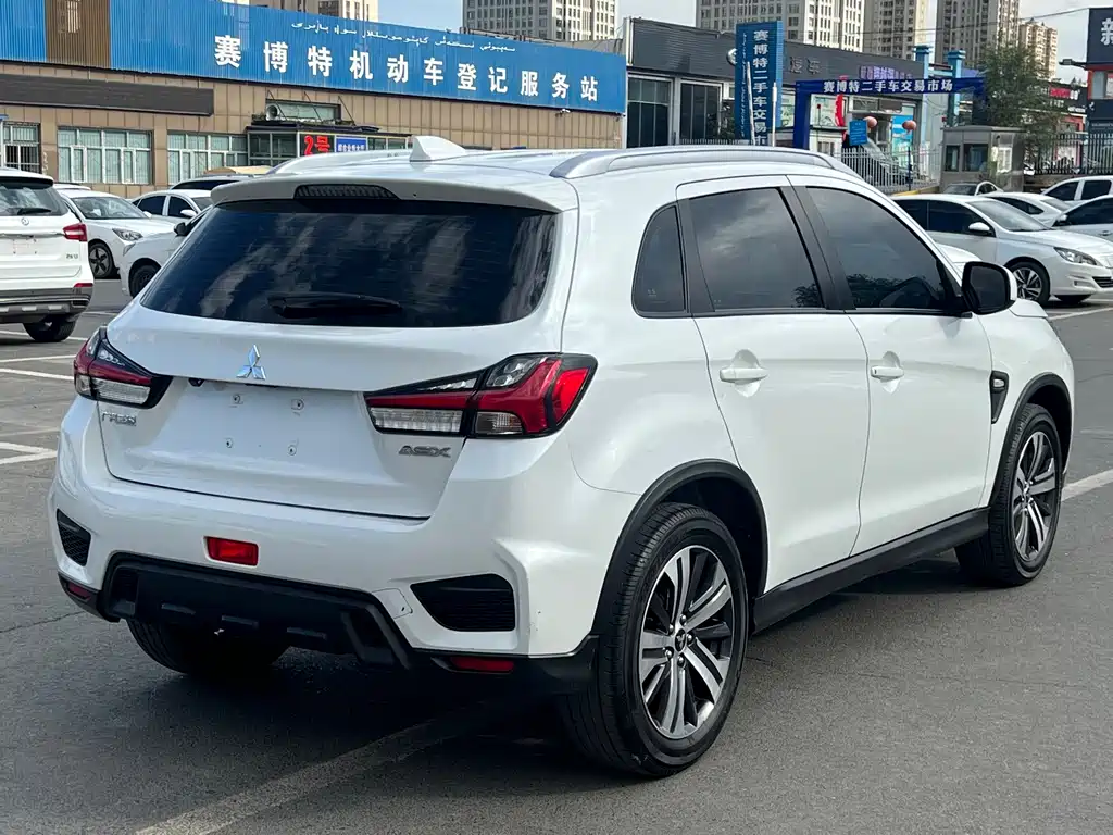 Mitsubishi ASX — фото 9