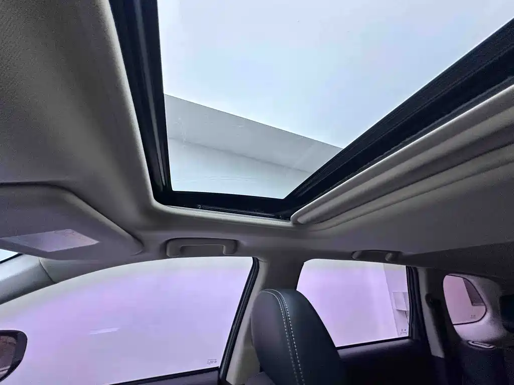 Mitsubishi Outlander — фото 17