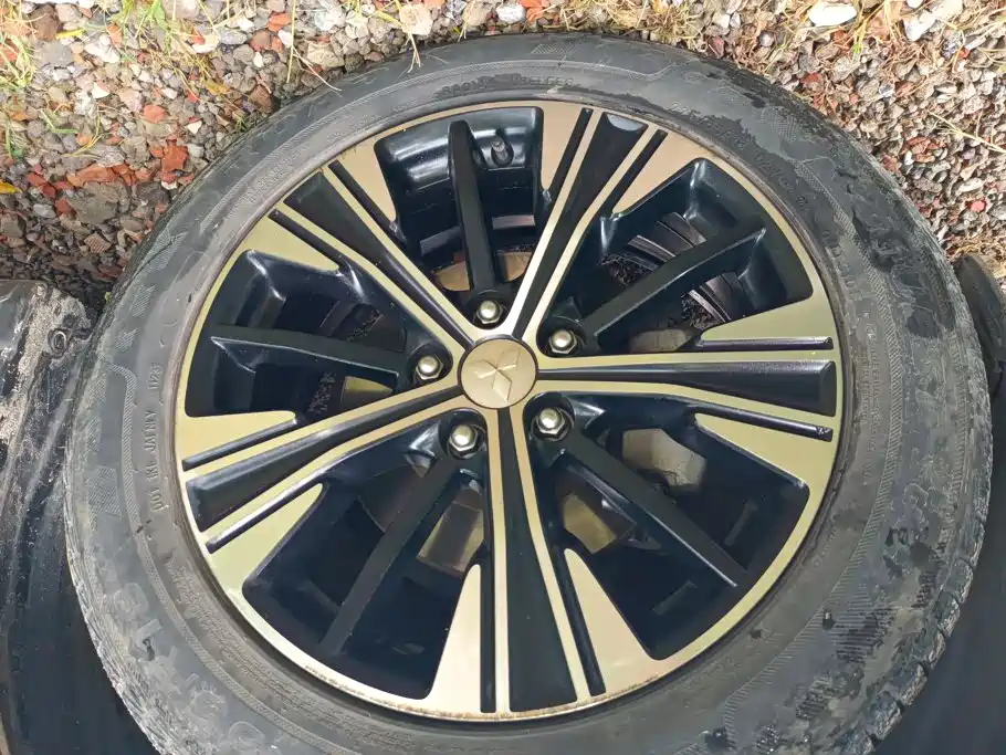 Mitsubishi Eclipse Cross — фото 6