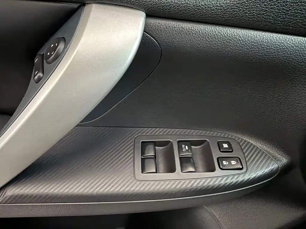 Mitsubishi Eclipse Cross — фото 13