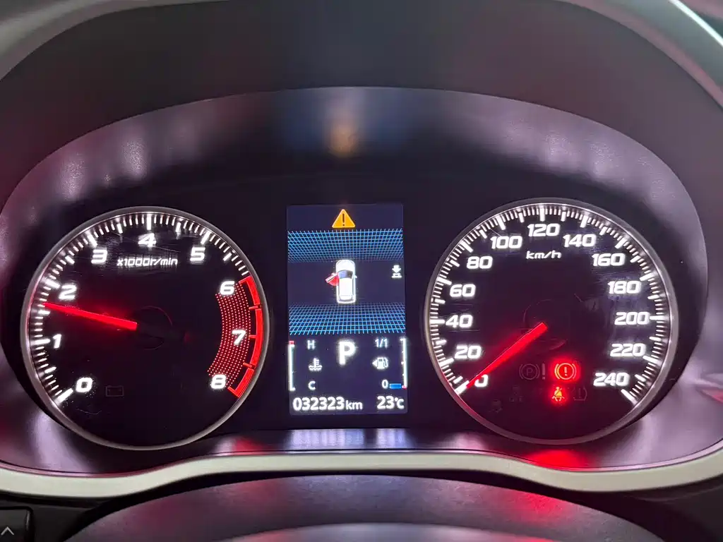 Mitsubishi Eclipse Cross — фото 10