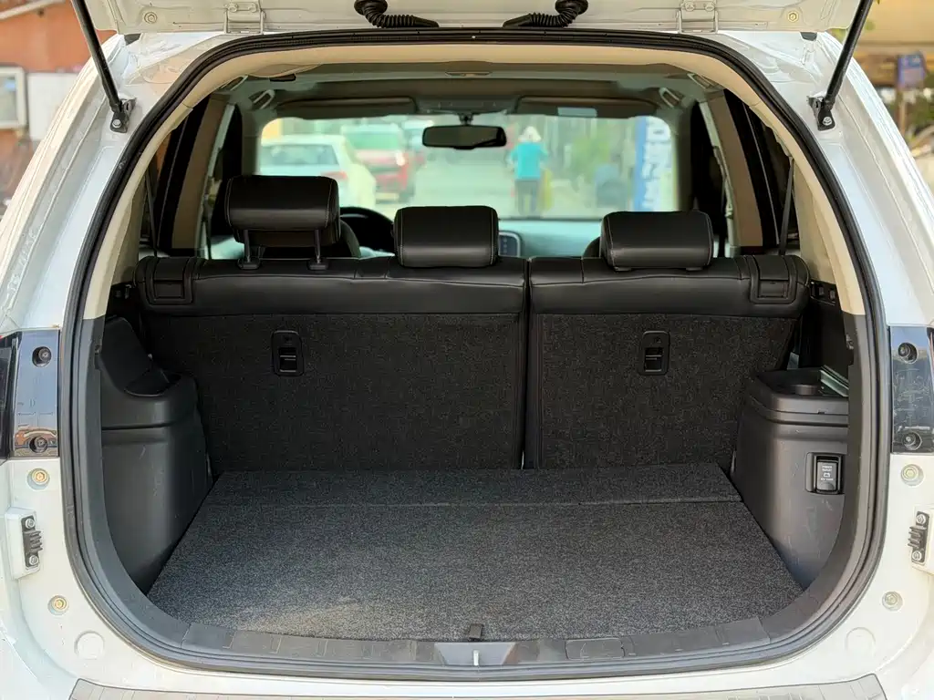 Mitsubishi Outlander — фото 14