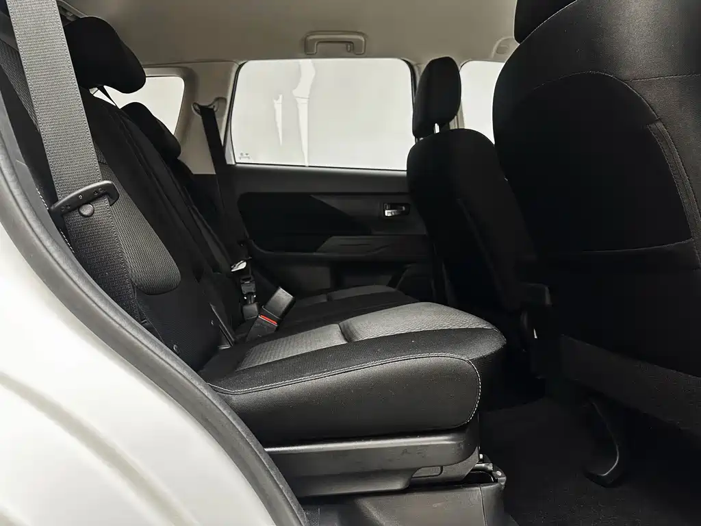 Mitsubishi Outlander — фото 18