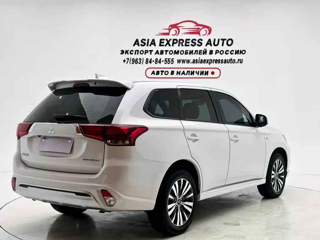 Mitsubishi Outlander — фото 4