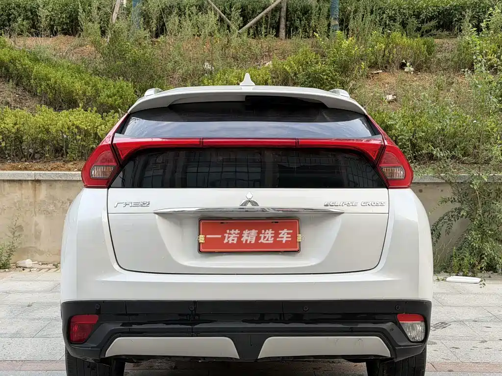 Mitsubishi Eclipse Cross — фото 4