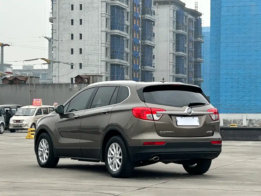 Buick Envision Plus — фото 6