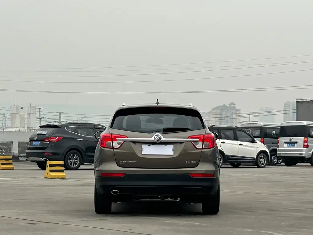 Buick Envision Plus — фото 7