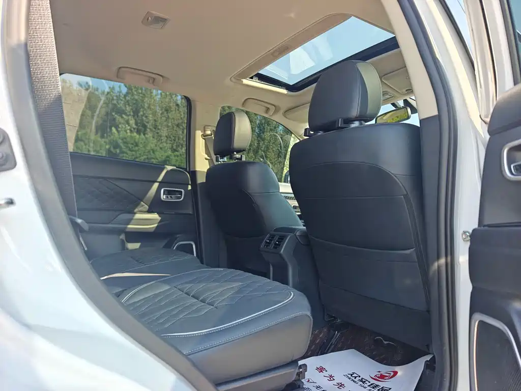 Mitsubishi Outlander — фото 20