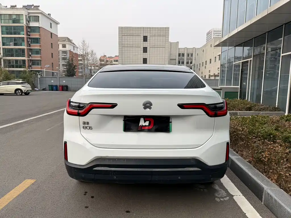 NIO EC6 — фото 8