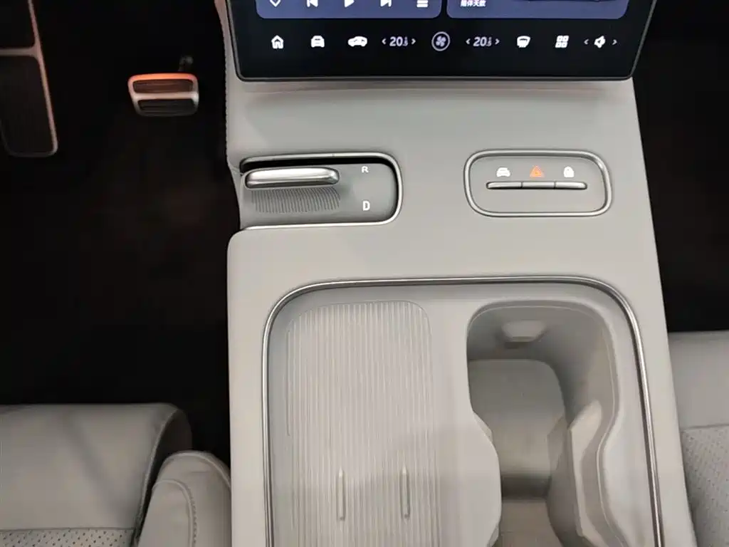 NIO EC7 — фото 14