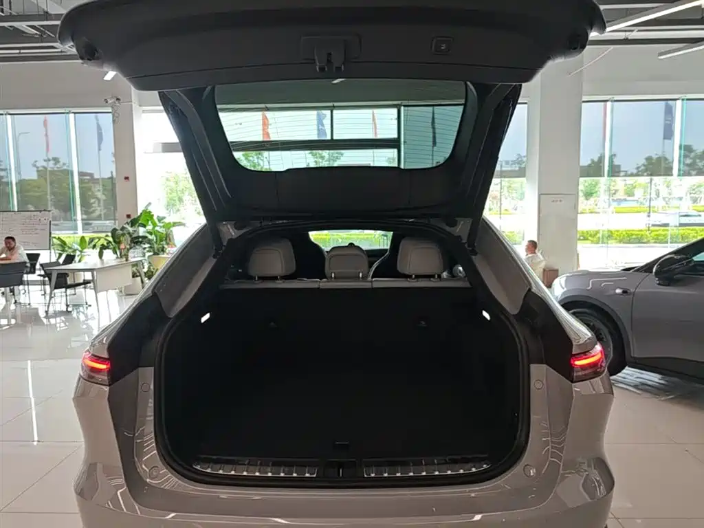 NIO EC7 — фото 19