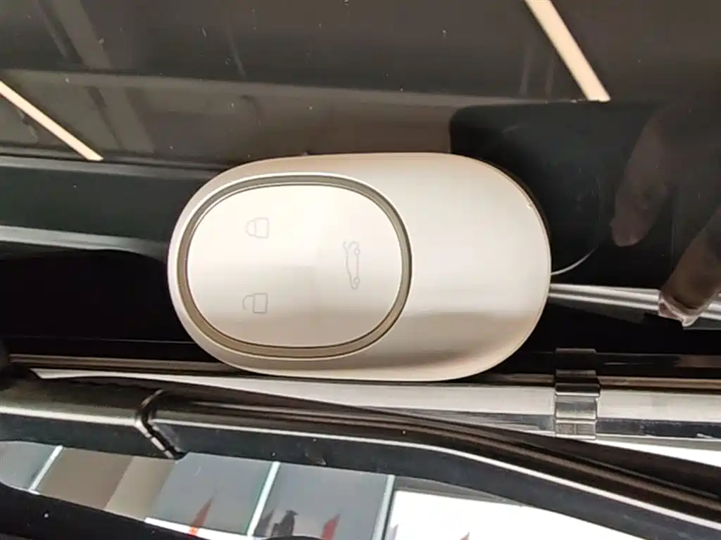 NIO EC7 — фото 9