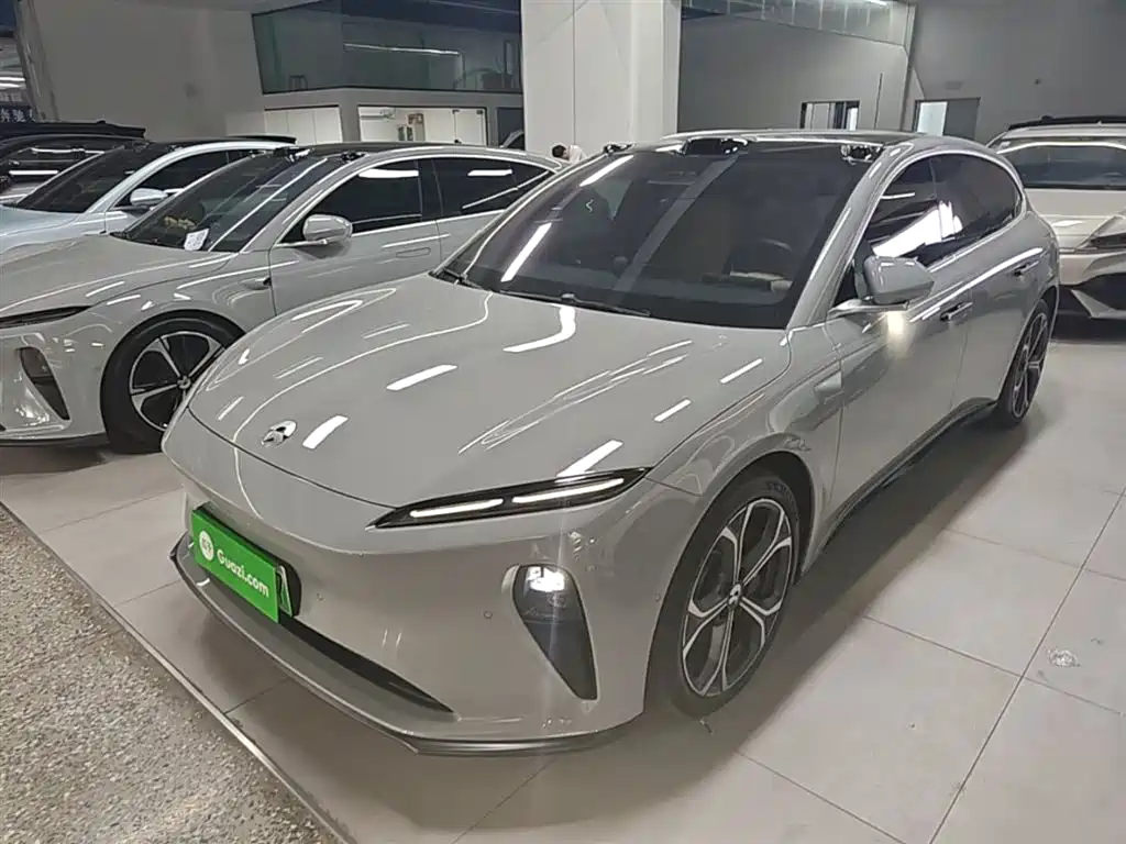 NIO ET5T