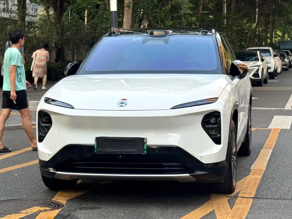 NIO ES7