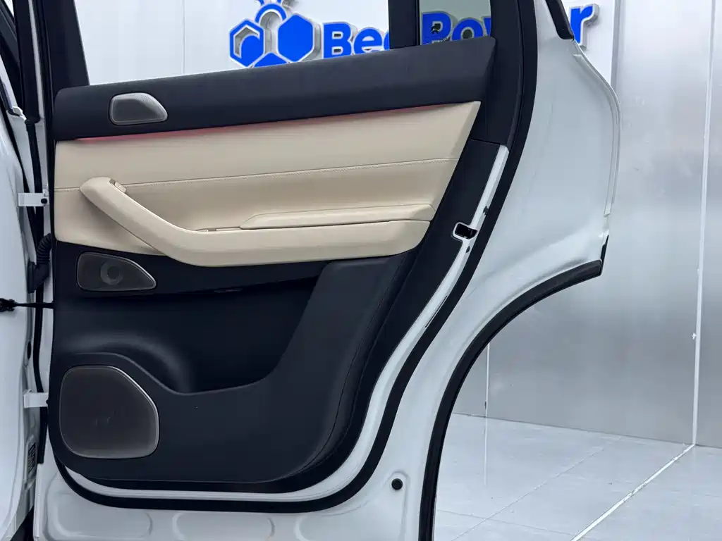 NIO EC7 — фото 23