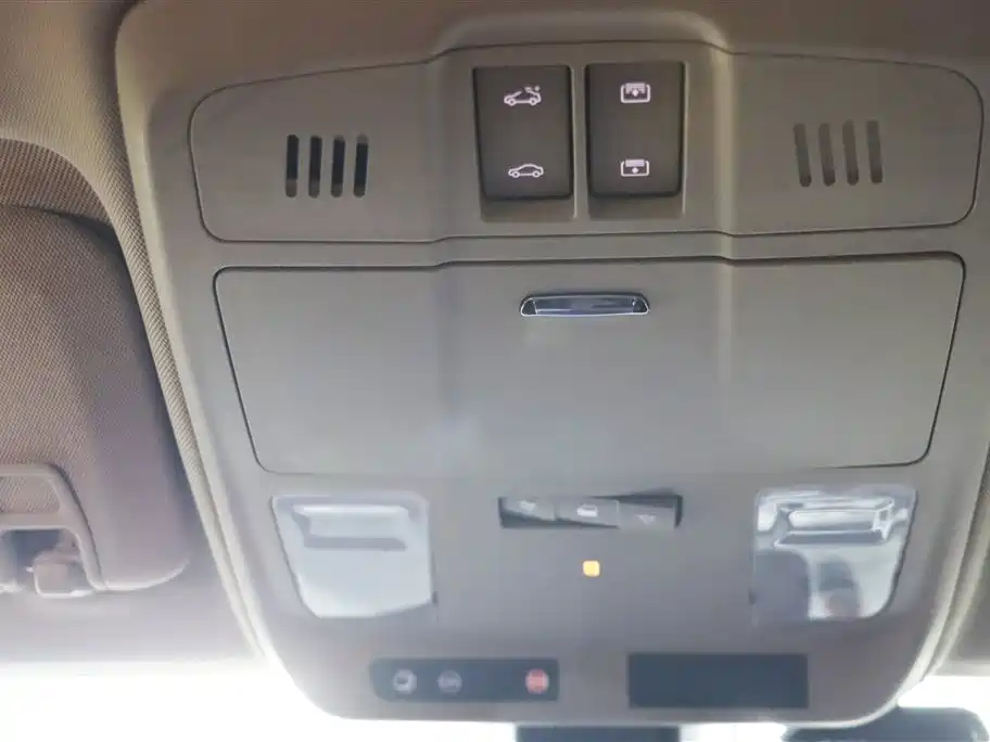 Buick Envision Plus — фото 22