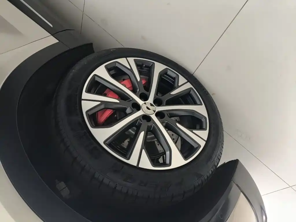 NIO EC7 — фото 23