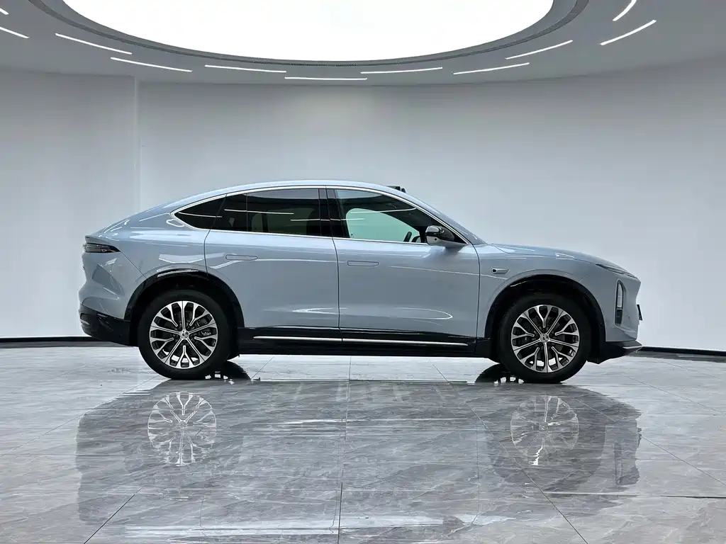 NIO EC6 — фото 8