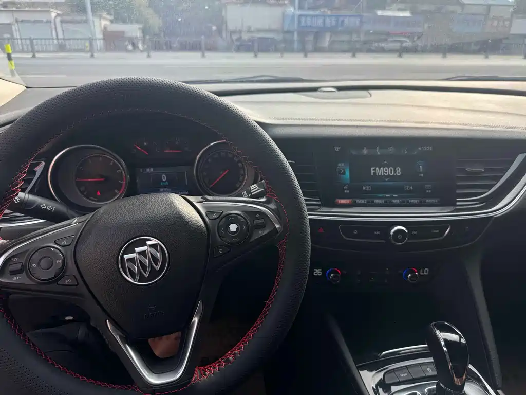 Buick Regal — фото 8