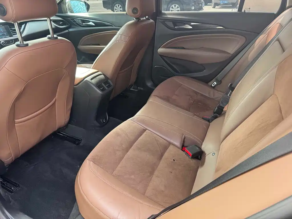 Buick Regal — фото 9