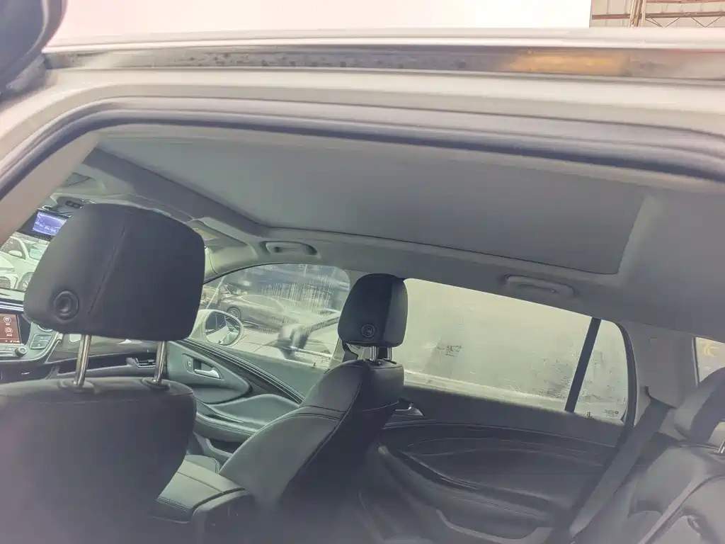 Buick Envision Plus — фото 6