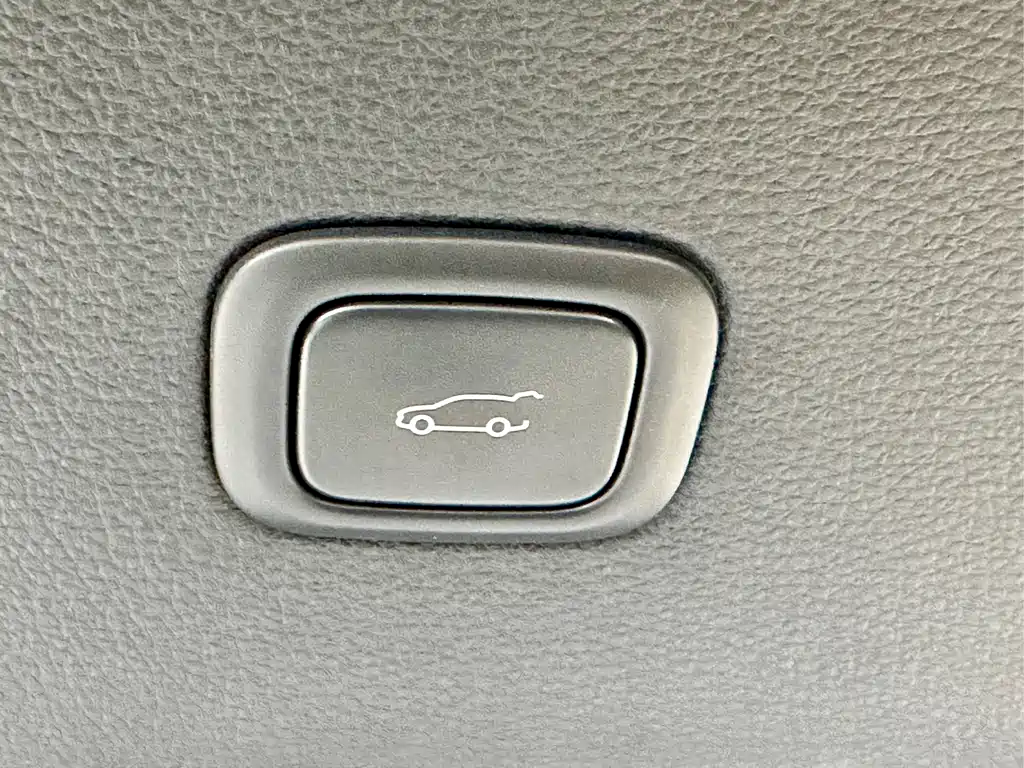 NIO EC6 — фото 14