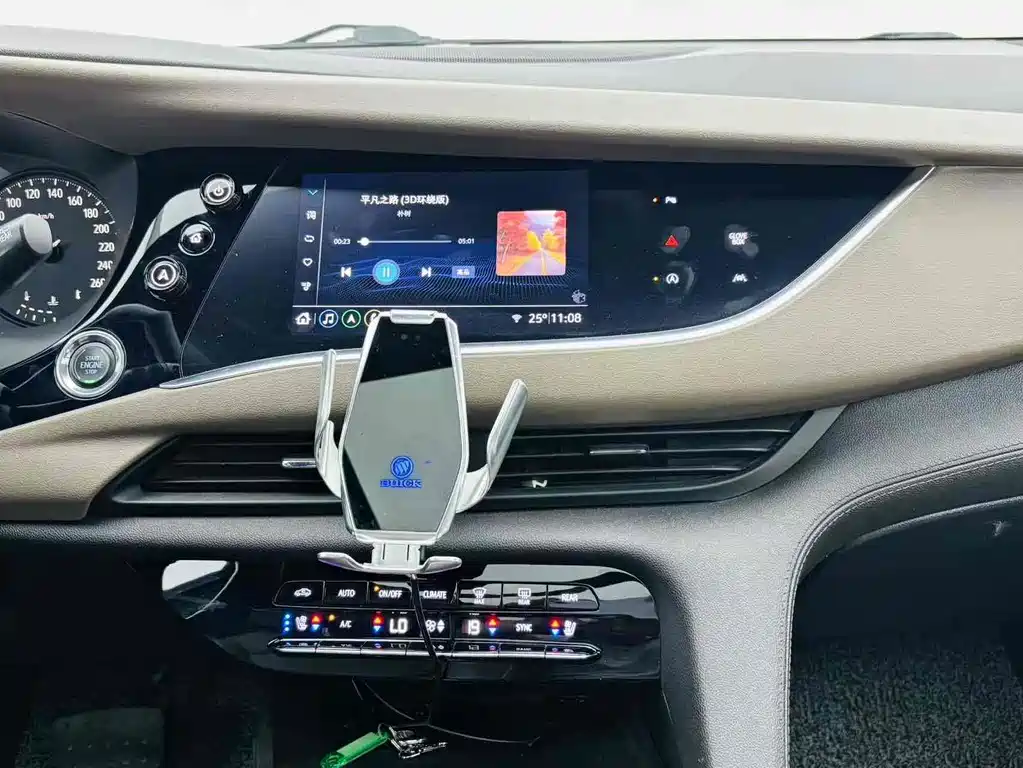 Buick Enclave — фото 14
