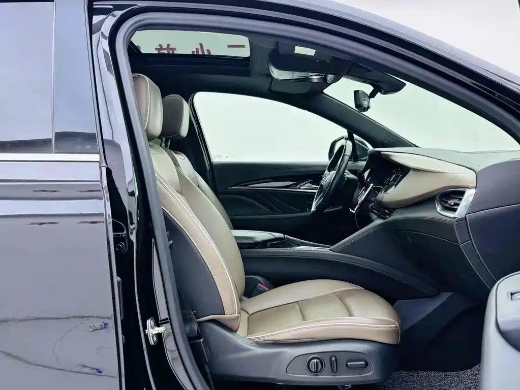 Buick Enclave — фото 10