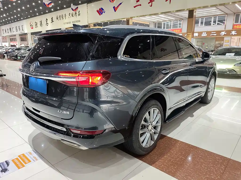 Buick Enclave — фото 11