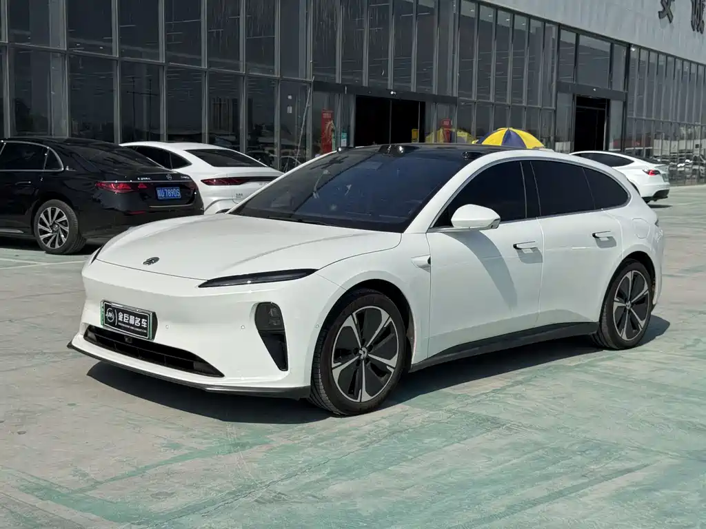 NIO ET5T