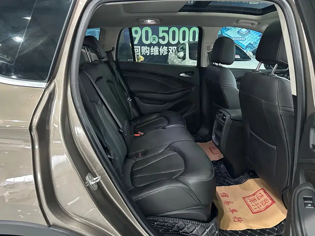 Buick Envision Plus — фото 9