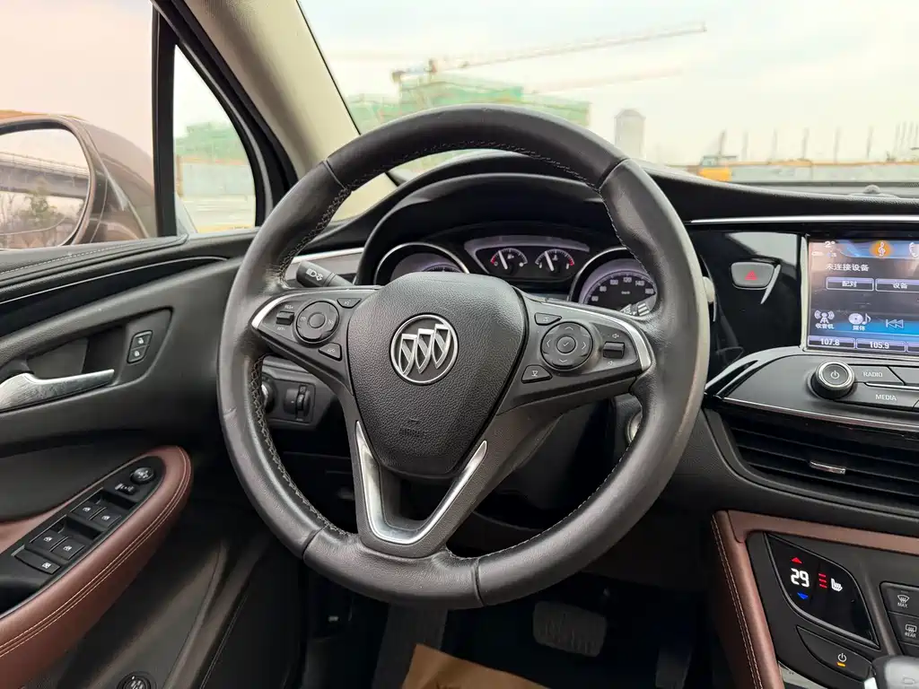 Buick Envision Plus — фото 15