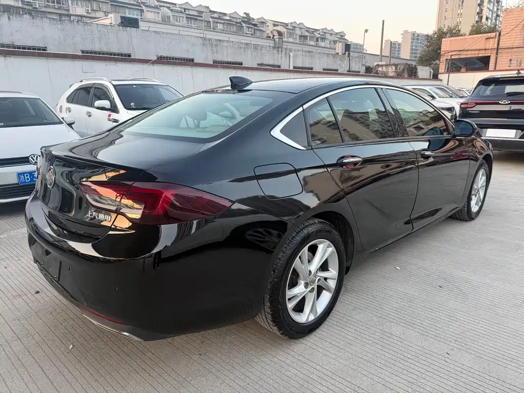 Buick Regal — фото 10