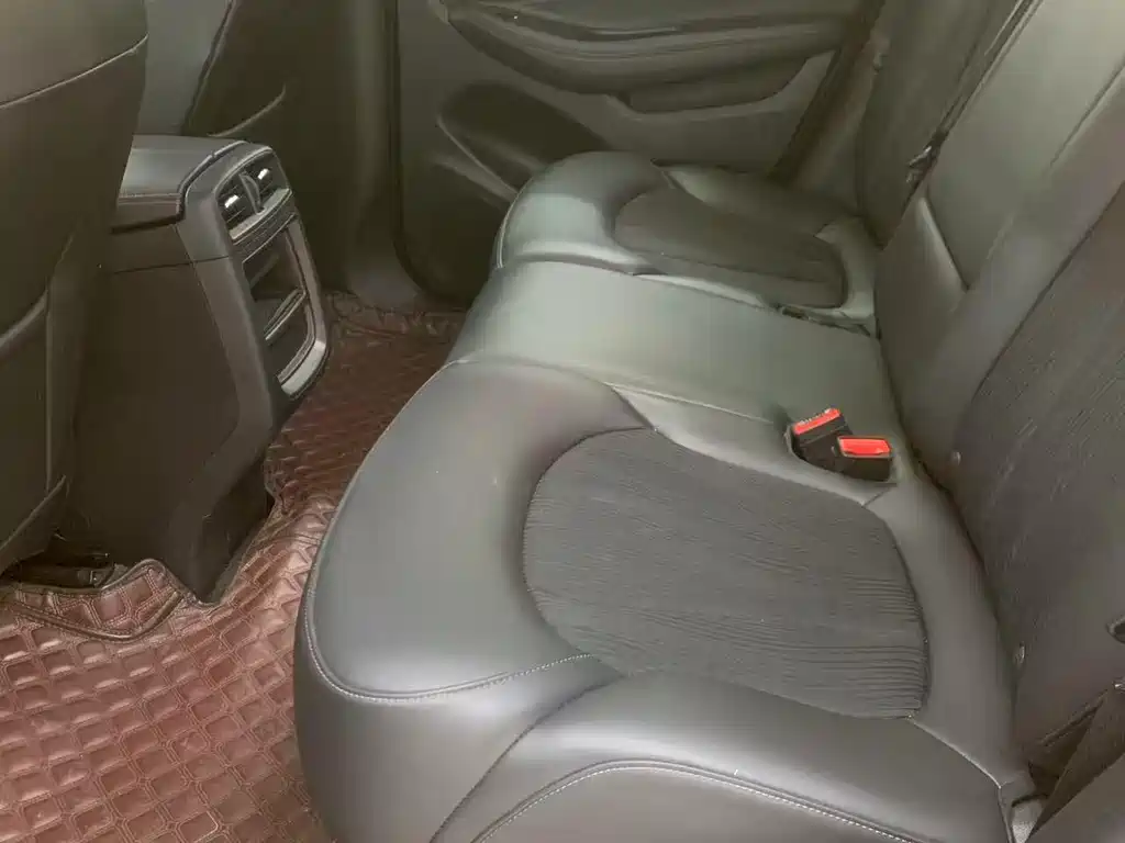 Buick Envision Plus — фото 5