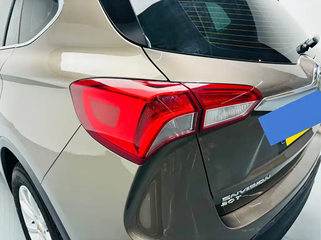 Buick Envision Plus — фото 17