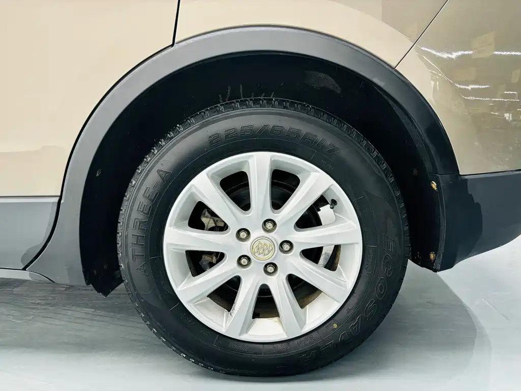 Buick Envision Plus — фото 20