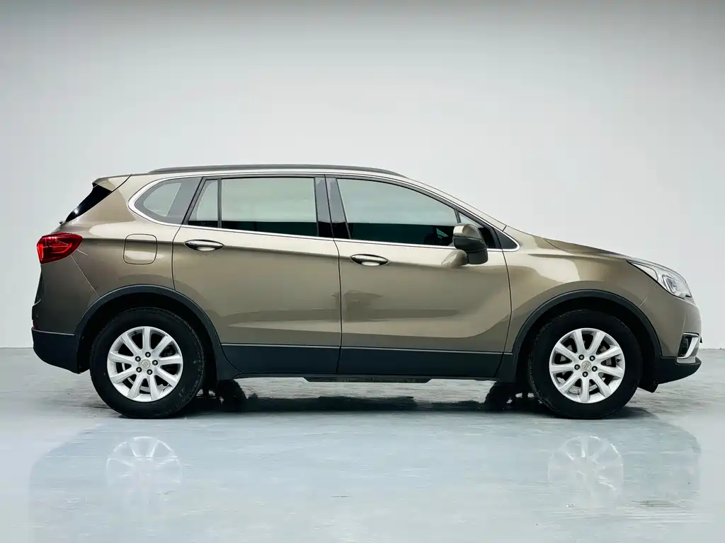 Buick Envision Plus — фото 8