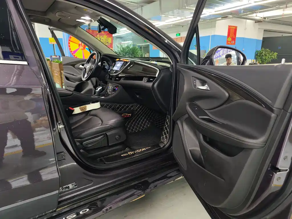 Buick Envision Plus — фото 10