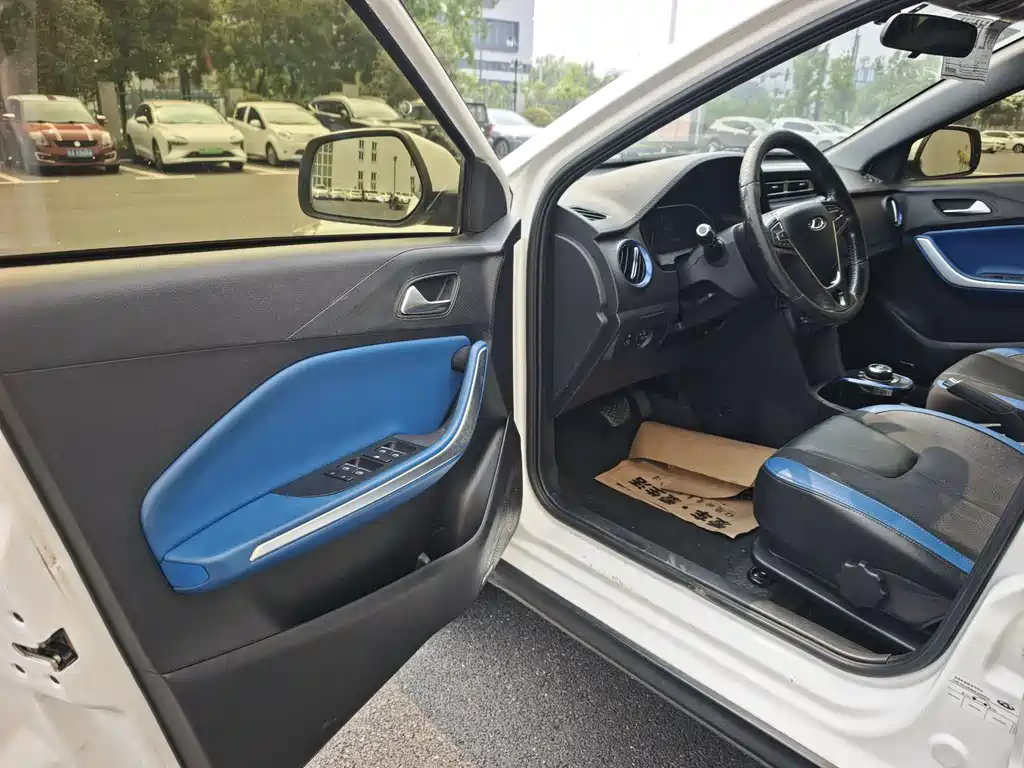 Chery New Energy Tiggo 3xe — фото 4