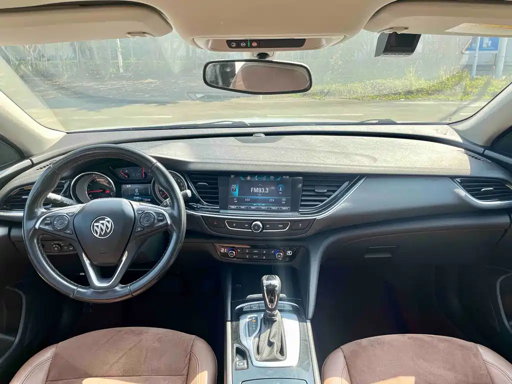 Buick Regal — фото 10