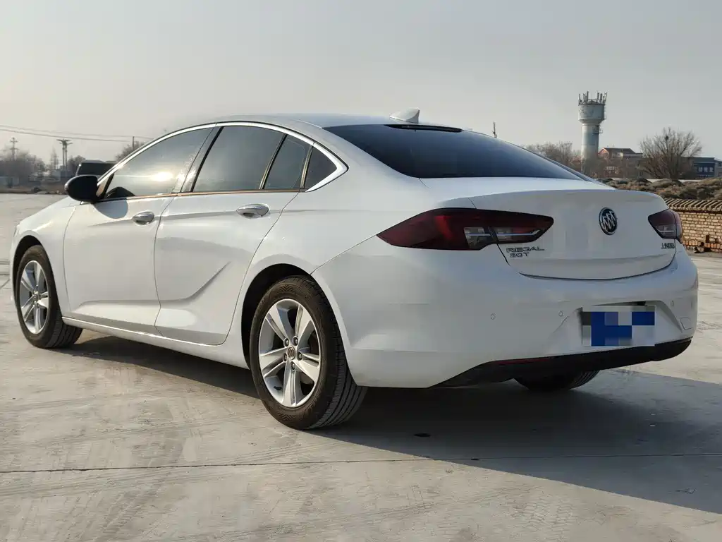 Buick Regal — фото 7