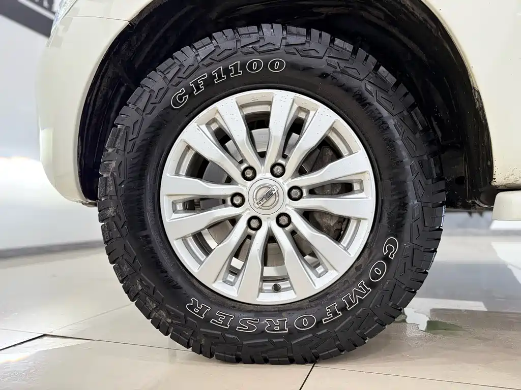 Nissan Patrol — фото 19