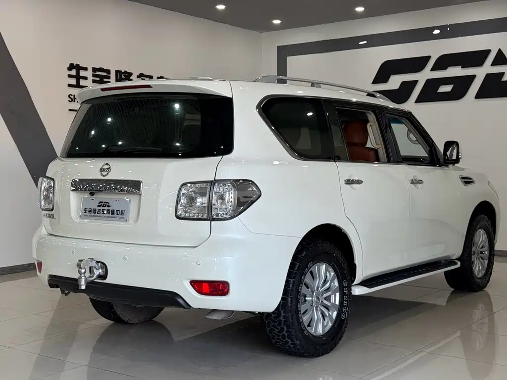 Nissan Patrol — фото 4