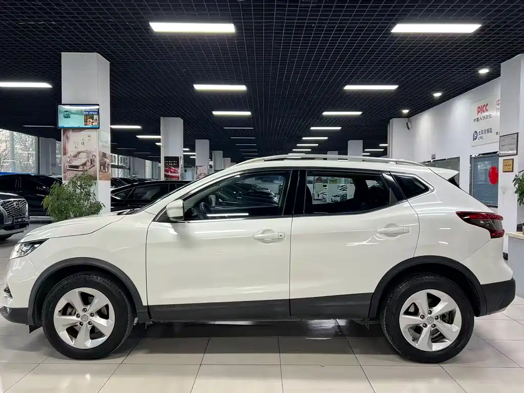 Nissan Qashqai — фото 3