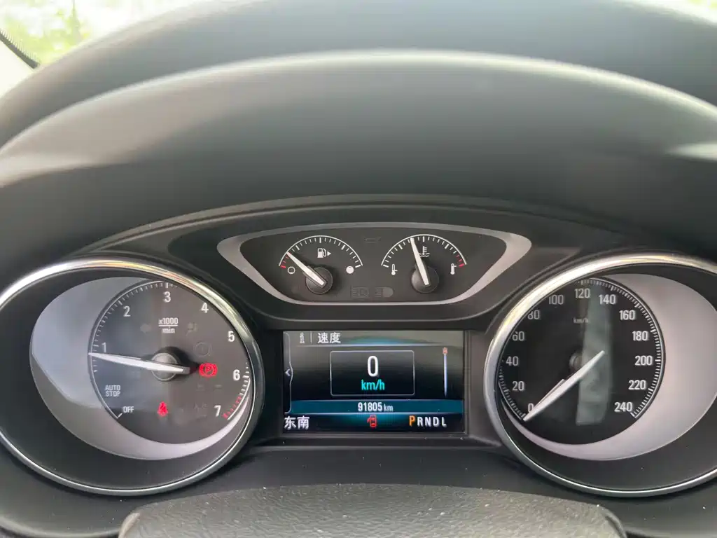 Buick Envision Plus — фото 6