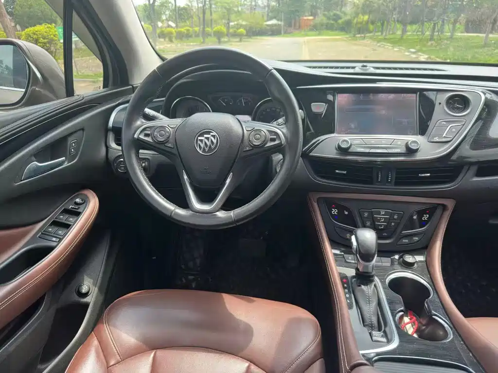 Buick Envision Plus — фото 7