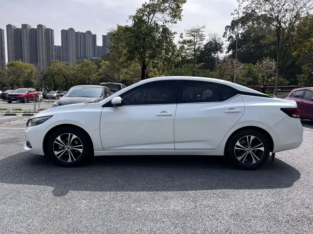 Nissan Sylphy — фото 16