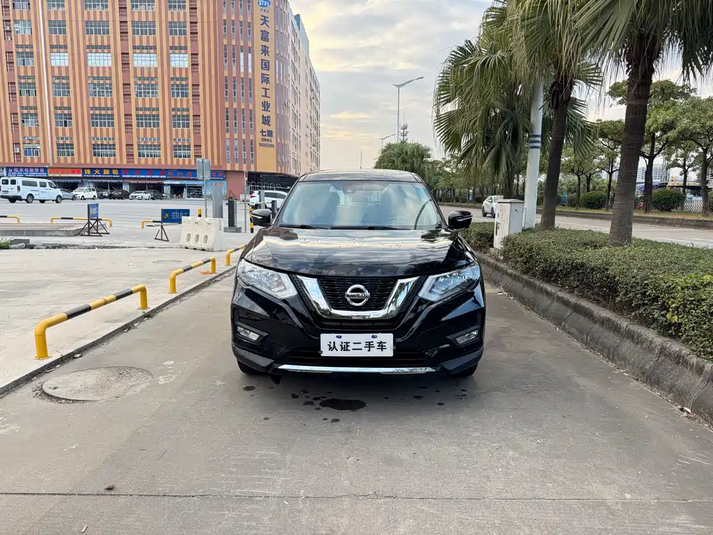 Nissan X-Trail — фото 2