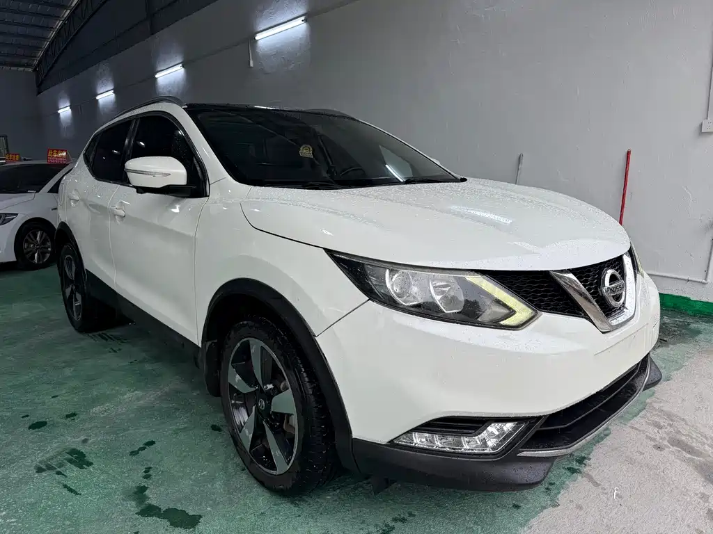 Nissan Qashqai — фото 2